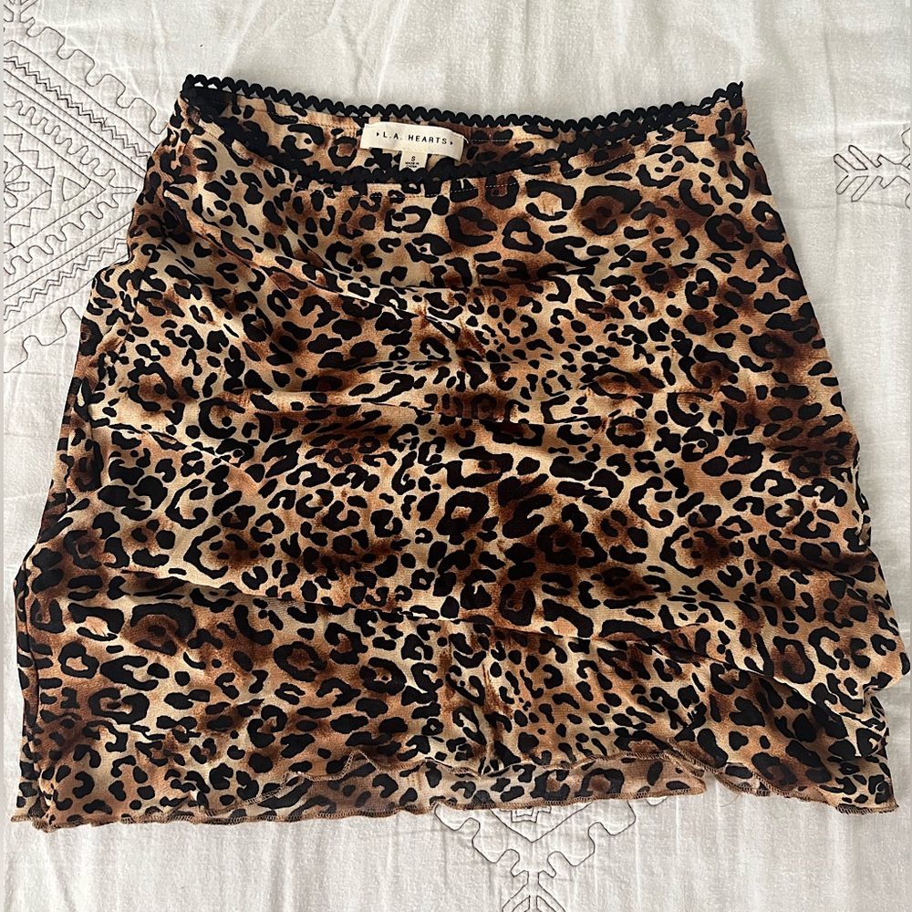BRAND NEW Pacsun cheetah skirt!